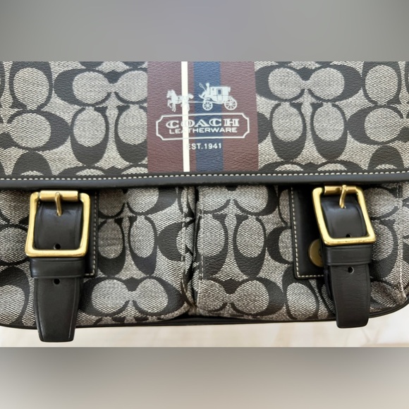 Coach 70077 Signature Shoulder Bag PVC PRE-OWNED - Picture 3 of 13